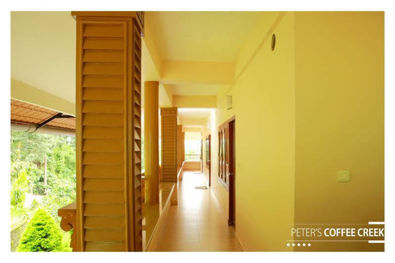 Peter'S Coffee Creek Nature Resort Meppādi Exterior foto